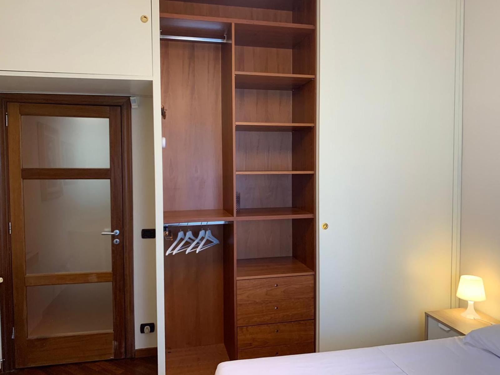 Casa Battisti Messina Guest House In Centro Citta, Ideale Per Famiglie O Gruppi ภายนอก รูปภาพ