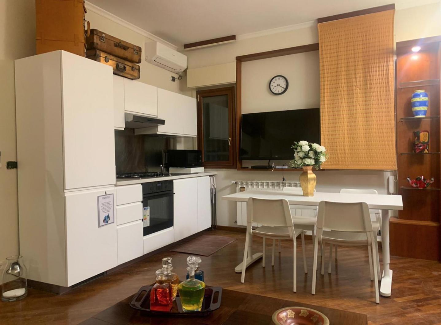 Casa Battisti Messina Guest House In Centro Citta, Ideale Per Famiglie O Gruppi ภายนอก รูปภาพ